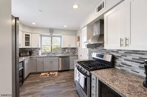 Kitchen - 1 Sparrow Cir, Newton, NJ 07860 photo 1 of 3
