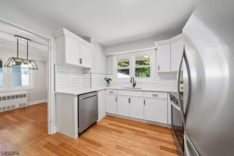 415 Claremont Ave #1G, Montclair, NJ 07042
