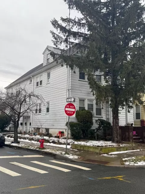 350 Williamson St, Elizabeth, NJ 07202