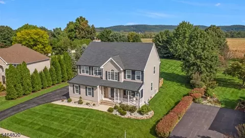 1909 Gary Rd, Stewartsville, NJ 08886