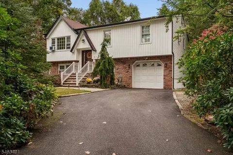 Exterior - 51 River Rd, Stanhope, NJ 07874 photo 2 of 8