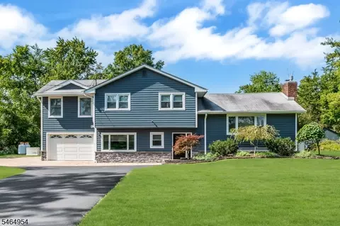 Exterior - 137 Perryville Rd, Hampton, NJ 08827 photo 2 of 7