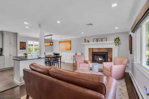 Living - 137 Perryville Rd, Hampton, NJ 08827 photo 1 of 4