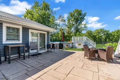 Exterior - 137 Perryville Rd, Hampton, NJ 08827 photo 4 of 7
