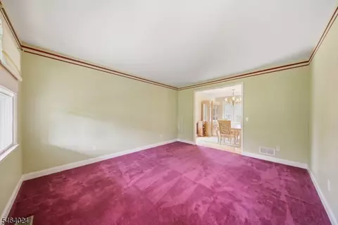 Living - 18 Cornerstone Dr, Hackettstown, NJ 07840 photo 1 of 2