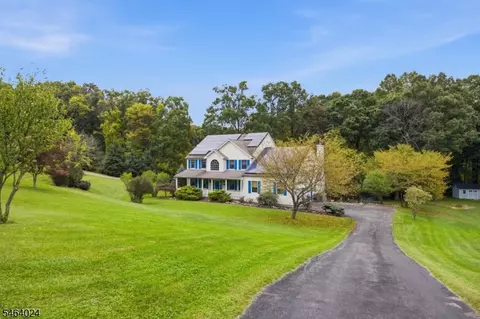 Exterior - 18 Cornerstone Dr, Hackettstown, NJ 07840 photo 2 of 9