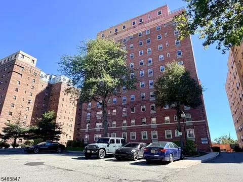 70 S Munn Ave #1008, East Orange, NJ 07018
