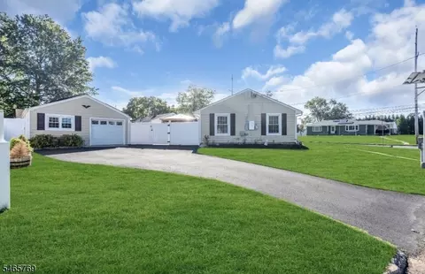 Exterior - 515 E Main St, Bridgewater, NJ 08807 photo 3 of 3