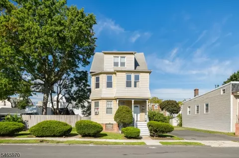 93 Telford St, East Orange, NJ 07018
