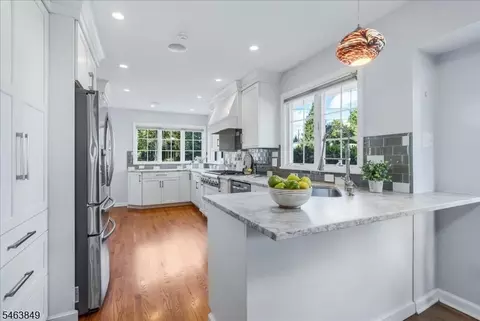 25 Richland Dr, Springfield, NJ 07081