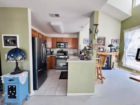 Kitchen - 110 Carter Rd, Haskell, NJ 07420 photo 1 of 2