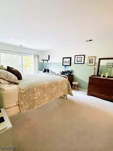 Bedroom - 110 Carter Rd, Haskell, NJ 07420 photo 2 of 7