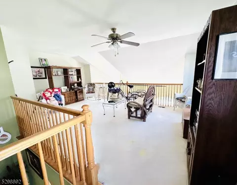 Entry Way - 110 Carter Rd, Haskell, NJ 07420 photo 3 of 5