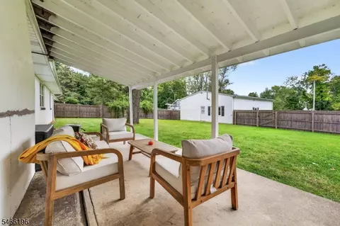 Exterior - 175 Van Buren St, Washington, NJ 07882 photo 3 of 11