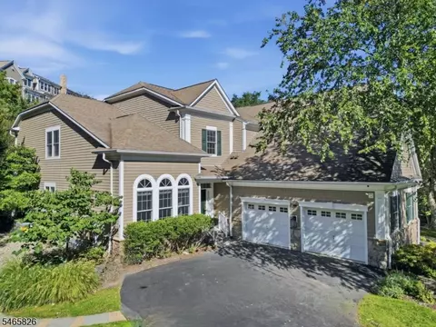 6 Tillou Rd W, South Orange Village, NJ 07079