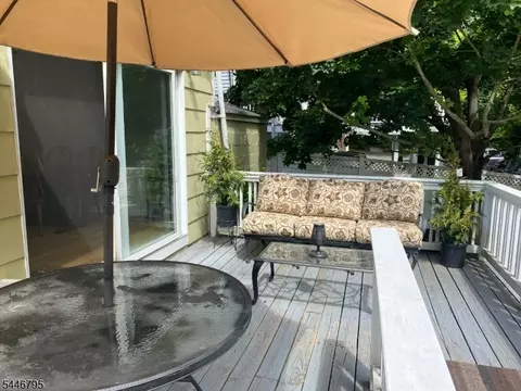 Exterior - 724 Springfield Ave, Summit, NJ 07901 photo 4 of 6