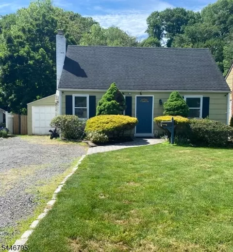 Exterior - 724 Springfield Ave, Summit, NJ 07901 photo 2 of 6