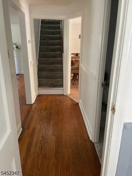 Entry Way - 724 Springfield Ave, Summit, NJ 07901 photo 2 of 6
