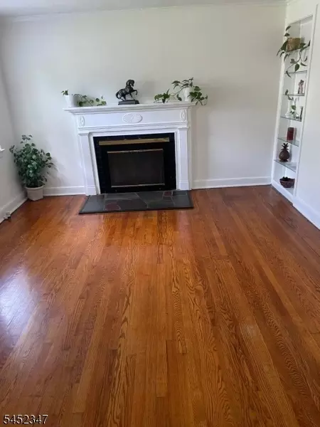 Living - 724 Springfield Ave, Summit, NJ 07901 photo 3 of 3
