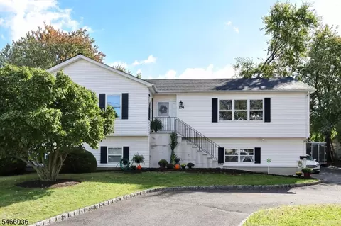 104 Bradford Ave, Little Falls Twp, NJ 07424