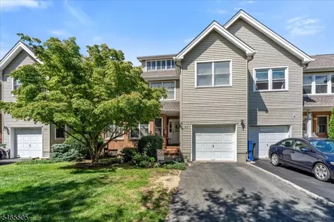 37 Flemming Dr, Hillsborough, NJ 08844