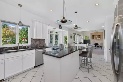 Kitchen - 1 Mowder Rd, Washington, NJ 07882 photo 2 of 2