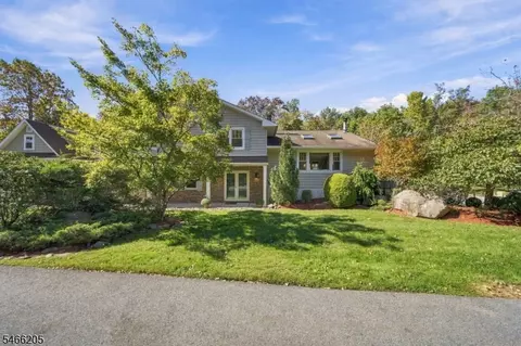 150 Airmont Ave, Mahwah, NJ 07430
