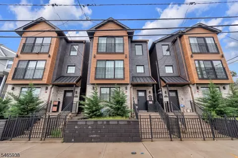 73 Stuyvesant Ave, Newark, NJ 07106