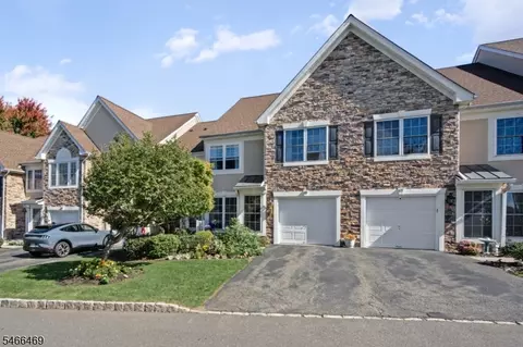 45 Magnolia Way, North Haledon, NJ 07508