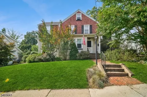 13 Duncan St, Millburn, NJ 07041
