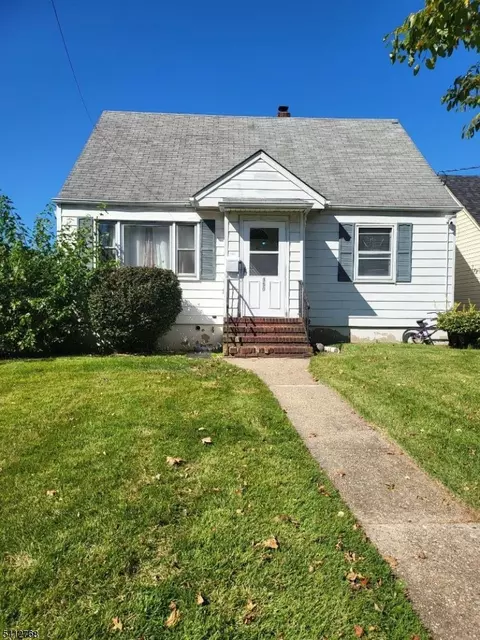 350 Elmwood Ter, Linden, NJ 07036