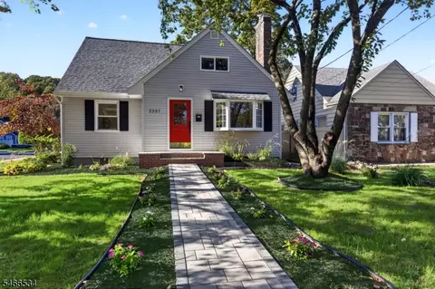 2357 Mountain Ave, Scotch Plains, NJ 07076