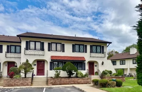 6 Dorado Dr # A, Morristown, NJ 07960