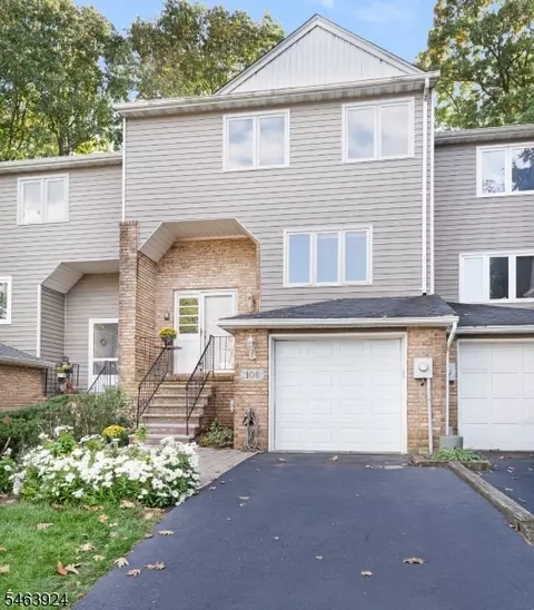 106 Stockton Ct, Morris Plains, NJ 07950
