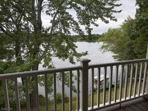 376- C Lake Shore South O302 #C, Montague, NJ 07827