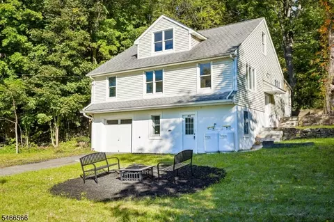 404 County Route 515, Vernon, NJ 07462