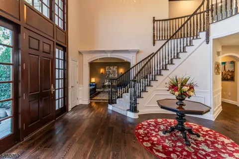 Entry Way - 19 Raspberry Trl, Warren, NJ 07059 photo 3 of 6