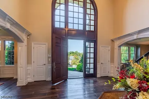 Entry Way - 19 Raspberry Trl, Warren, NJ 07059 photo 1 of 6