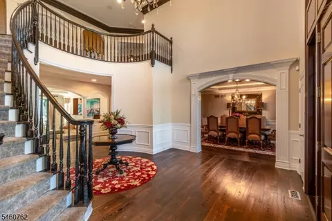 Entry Way - 19 Raspberry Trl, Warren, NJ 07059 photo 2 of 6