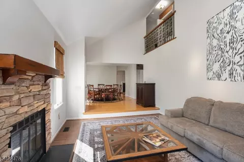 Living - 5 Eton Ct, Bedminster, NJ 07921 photo 2 of 3