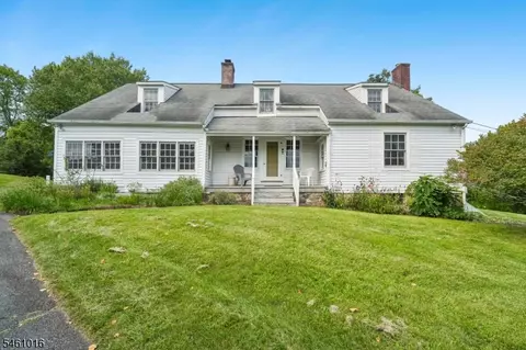 95 Whitehead Rd, Morristown, NJ 07960