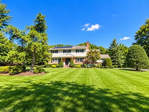 127 Mountainview Rd, Warren, NJ 07059