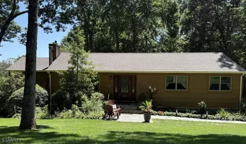 14 Woodland Rd, Denville, NJ 07834