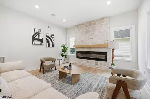 Living - 38 Willow St #B, Millburn, NJ 07041 photo 1 of 3