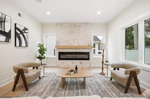Living - 38 Willow St #B, Millburn, NJ 07041 photo 2 of 3