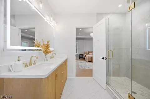 Bath - 38 Willow St #B, Millburn, NJ 07041 photo 3 of 3