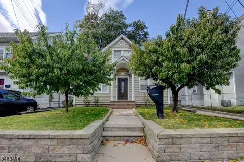814 Kilsyth Rd #0, Elizabeth, NJ 07208