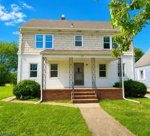 259 Macarthur Ave, Sayreville, NJ 08872