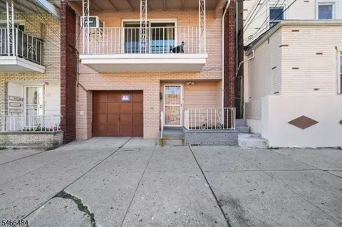 565 61st St, West New York, NJ 07093