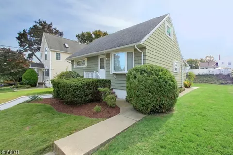 28 Huemmer Ter, Clifton, NJ 07013
